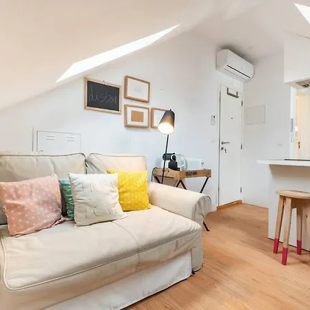 Apartment My Fair - Upper Studio Bica